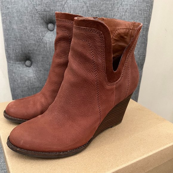 Lucky Brand "Yenata" leather wedge booties - Picture 2 of 8